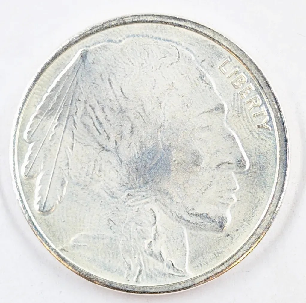 1 Ounce Fine .999 Silver Round- Buffalo: _