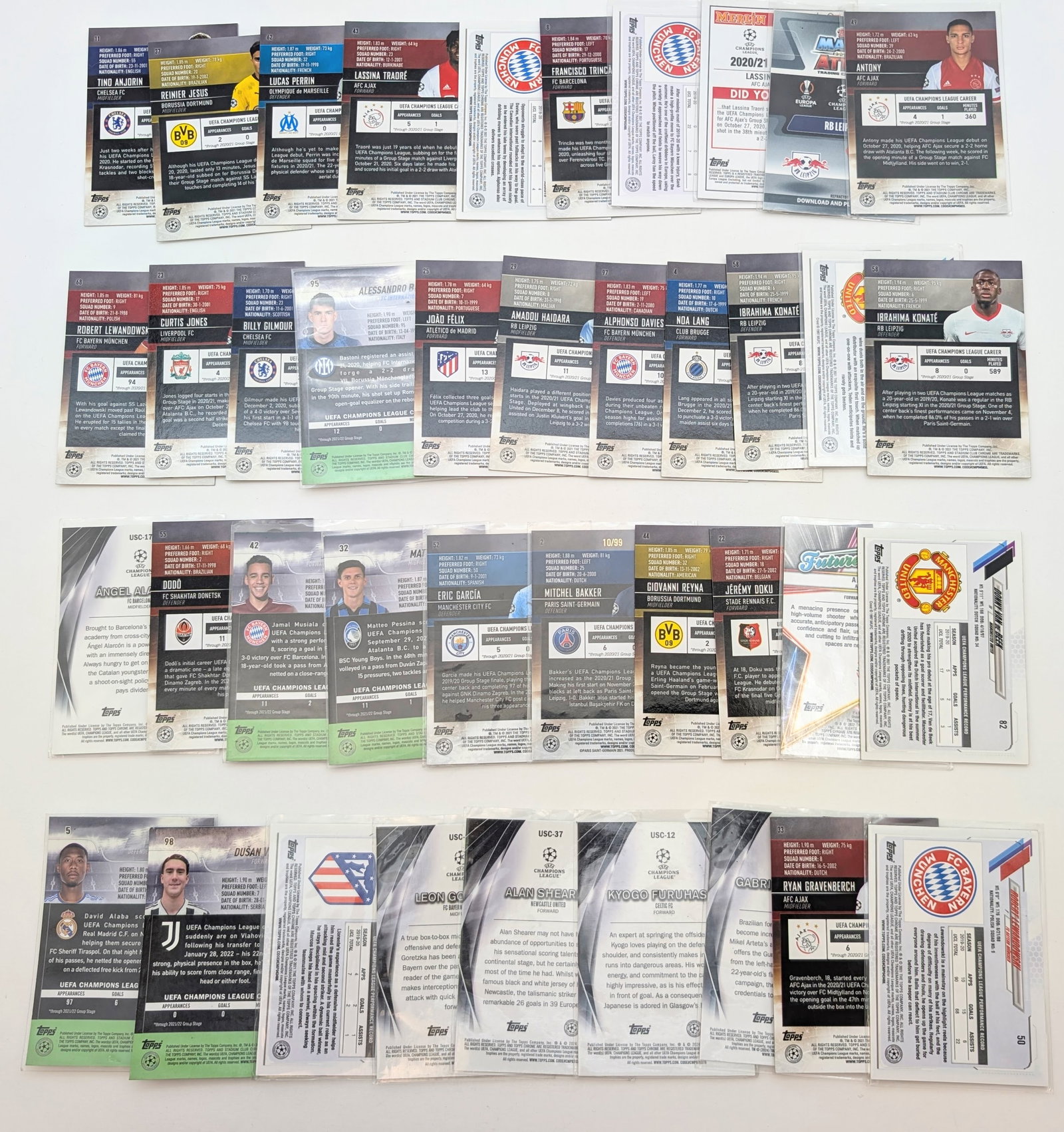 Large Lot of Topps UEFA Soccer Trading Cards - 4