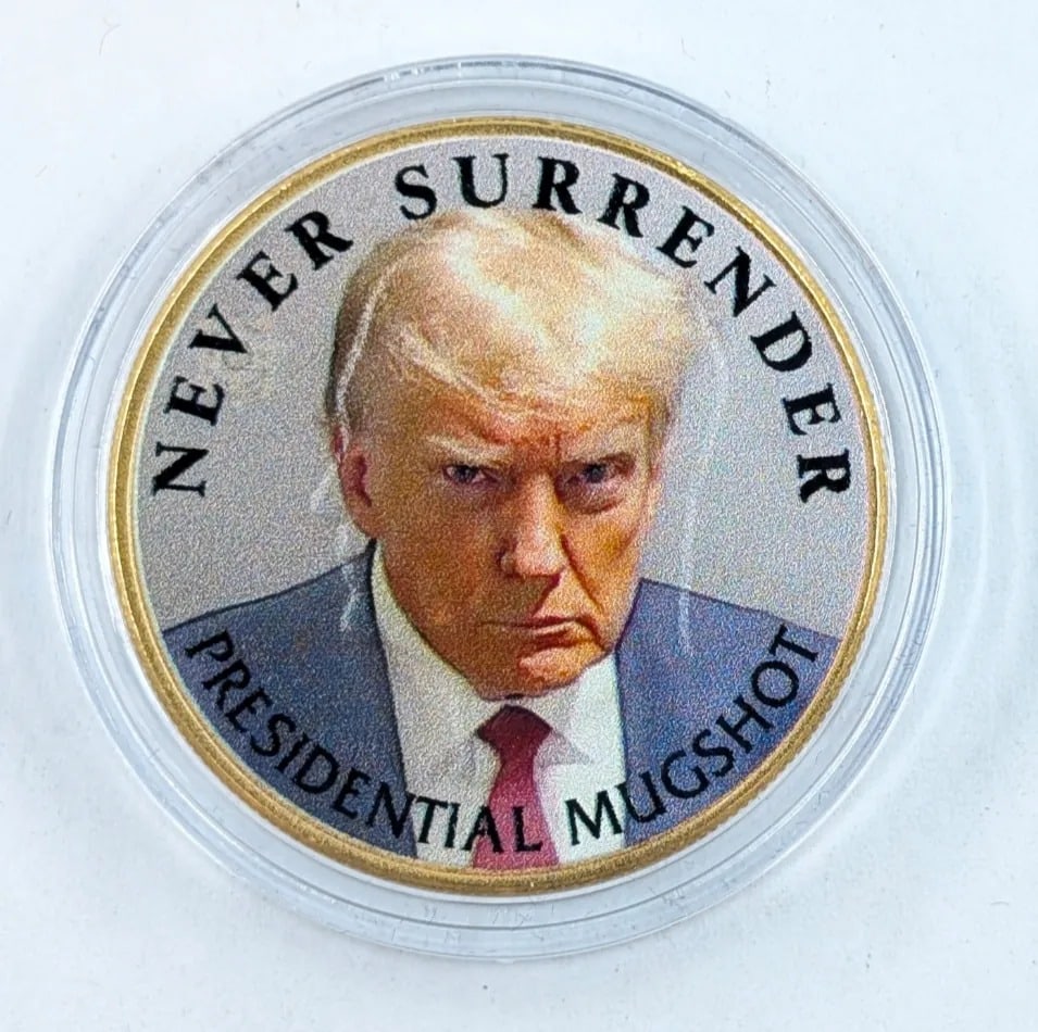 Commemorative "Never Surrender" Colorized Donald Trump- Eisenhower Dollar Coin - 2