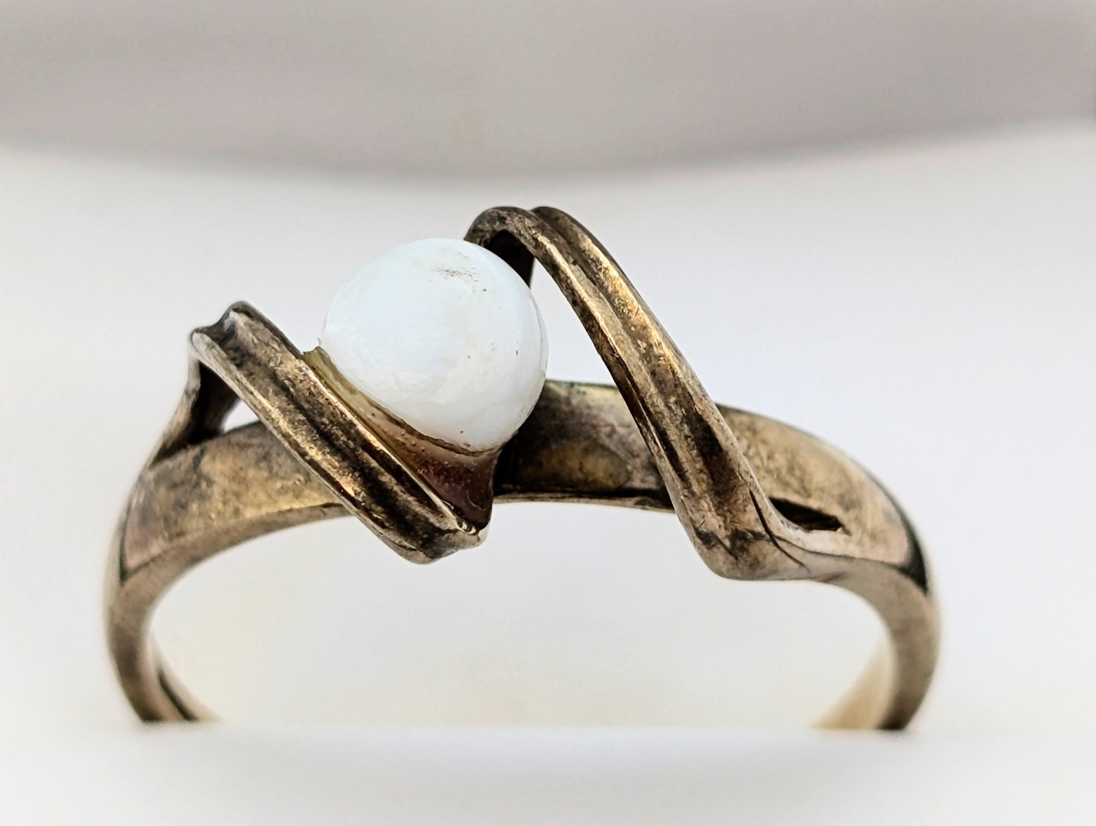 Antique 14k Gold Pearl Bypass Ring- 2.78g - 3
