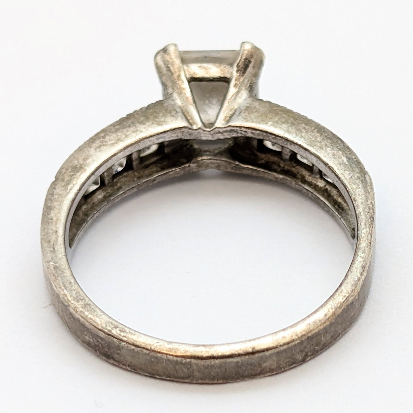 Timeless Sterling Silver Ring Featuring a Princess Cut CZ - 5