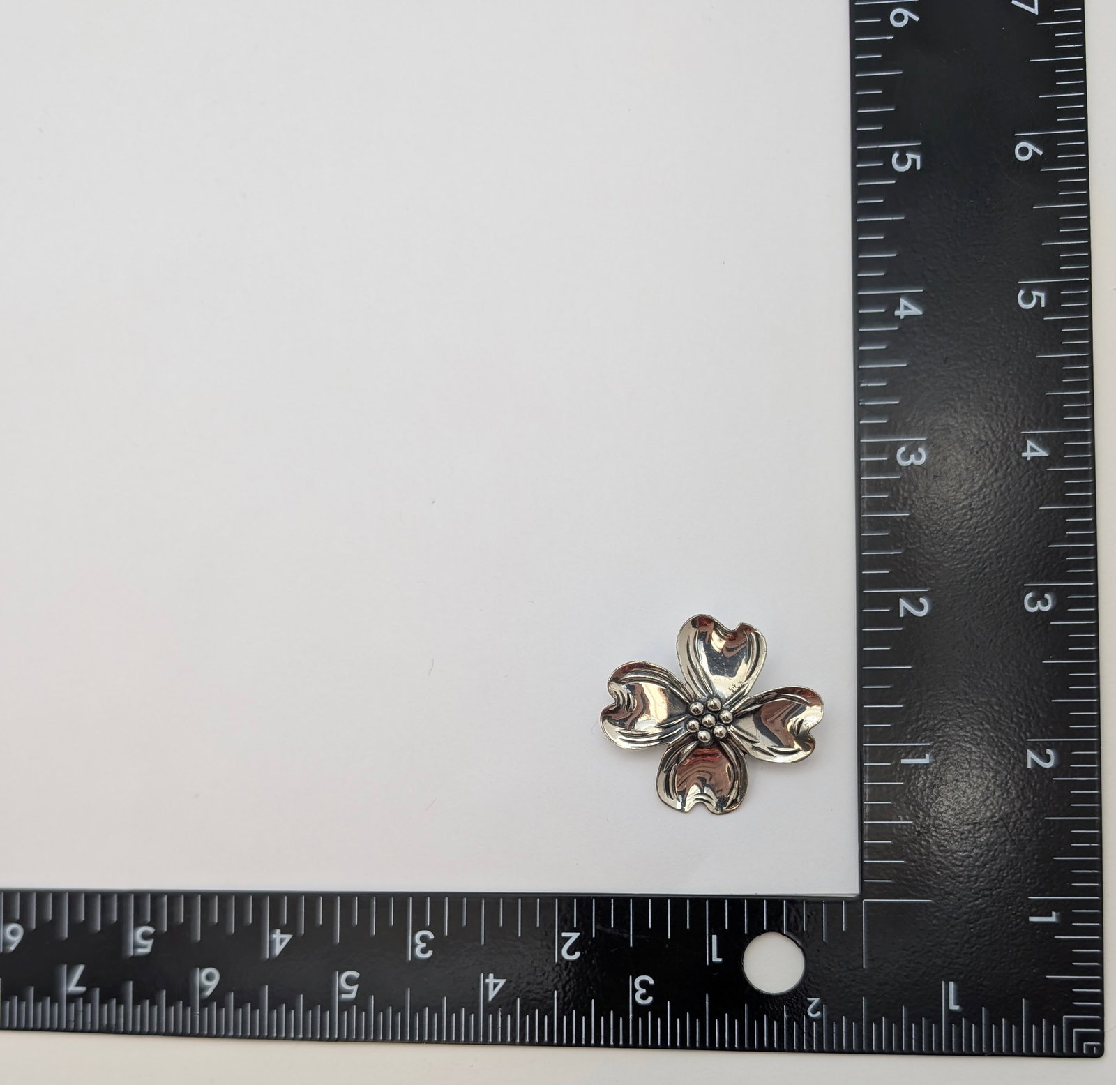 Vintage Beau Sterling Silver Dogwood Flower Brooch - 5