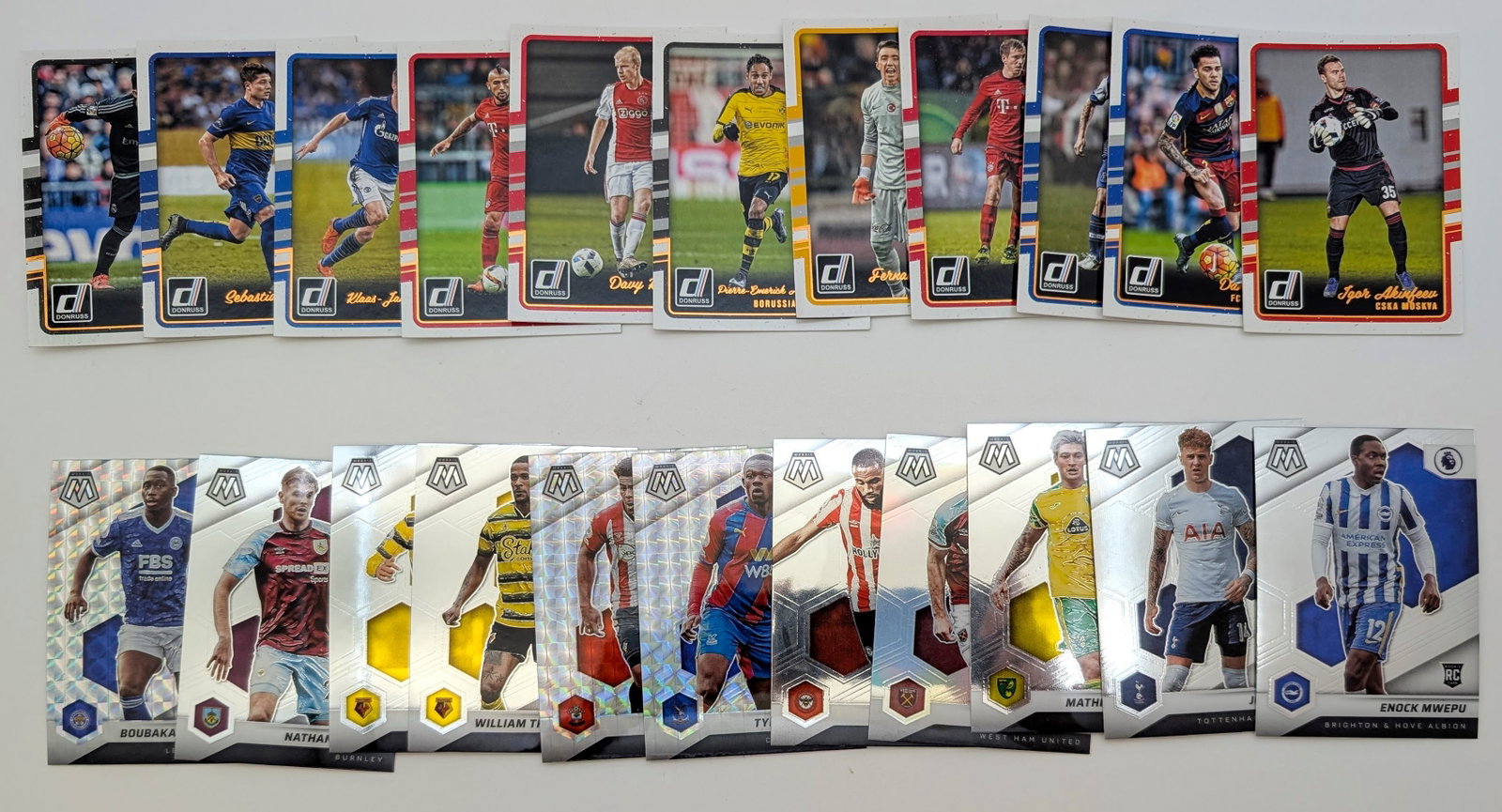 Large Lot of Panini Mosaic Road to FIFA World Cup Trading Cards - 5