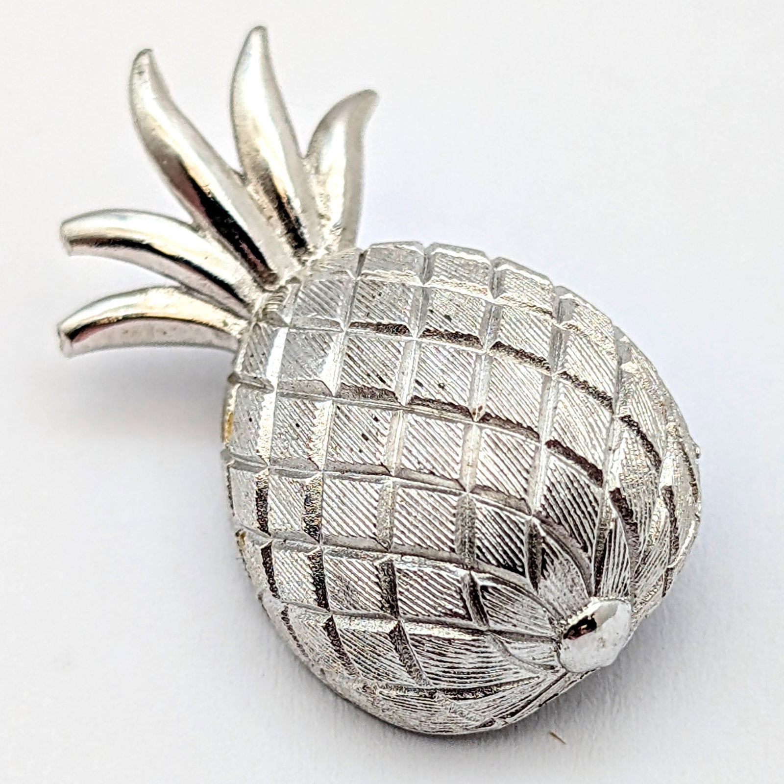Trifari Silver Toned Pineapple Brooch: 1in