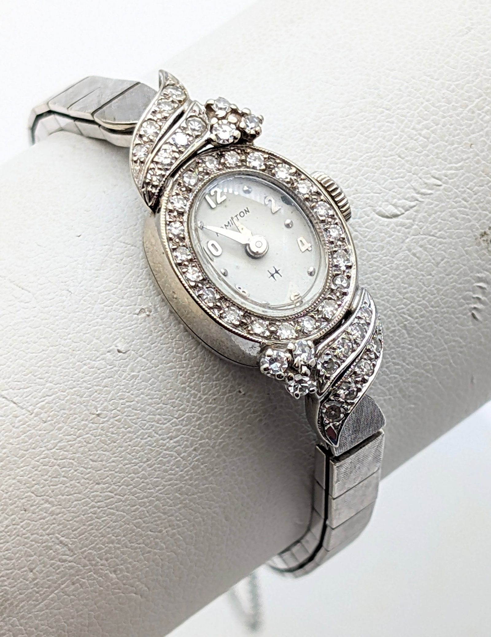 Feature -Beautiful 14k Vintage Hamilton Ladies Watch w/ Diamonds- 18.20g - 2