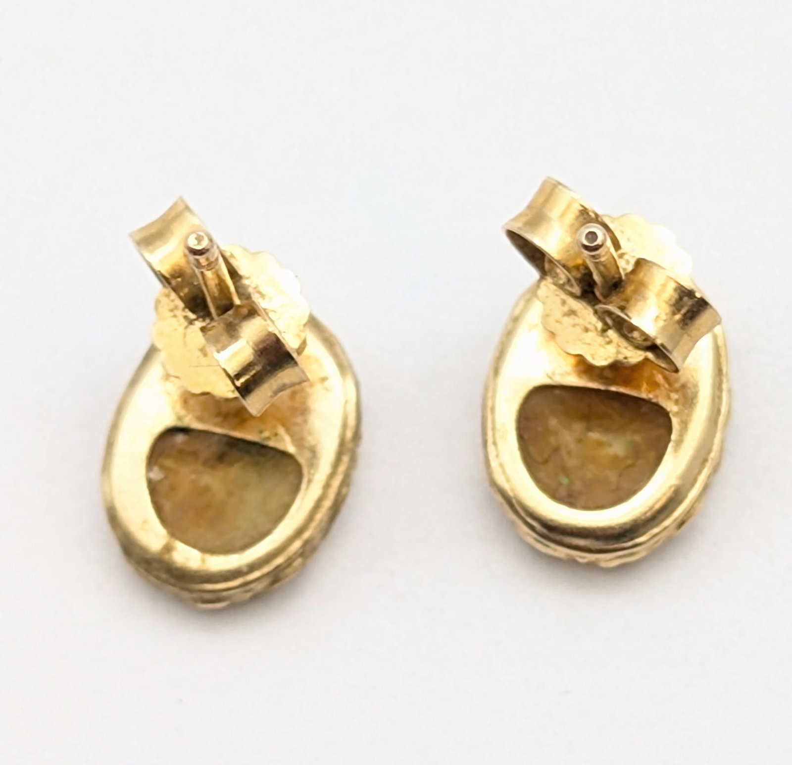Vintage 14k Gold Opal Stone Oval Earrings- .93g - 2