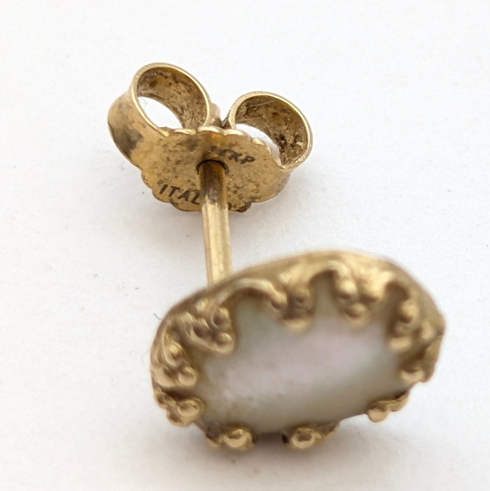 Vintage 14k Gold Opal Stone Oval Earrings- .93g - 3