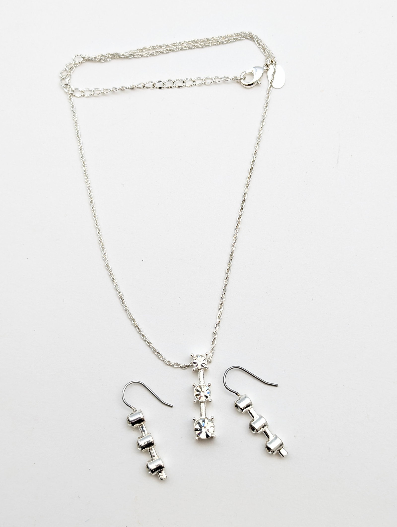 Premier Designs Silver Toned Necklace & Earrings Set - 3