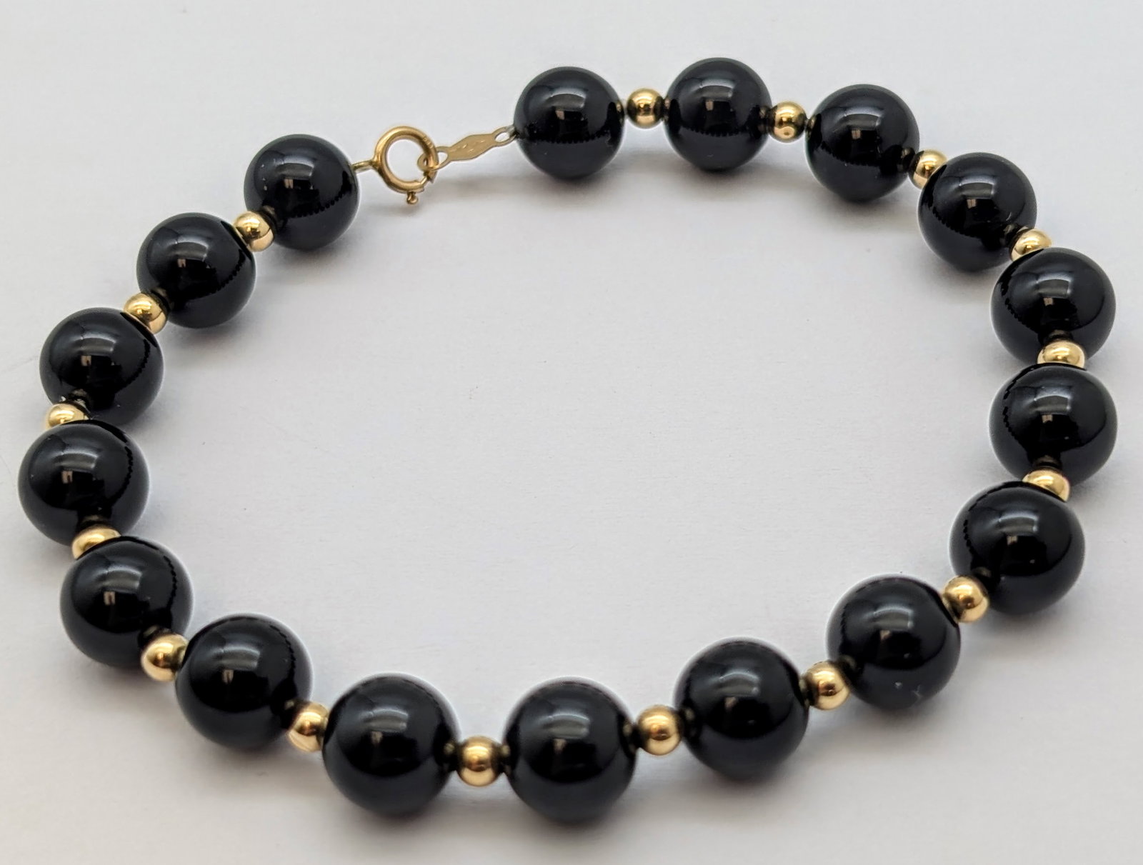 Classic 14k Gold and Black Onyx Beaded Bracelet - 2