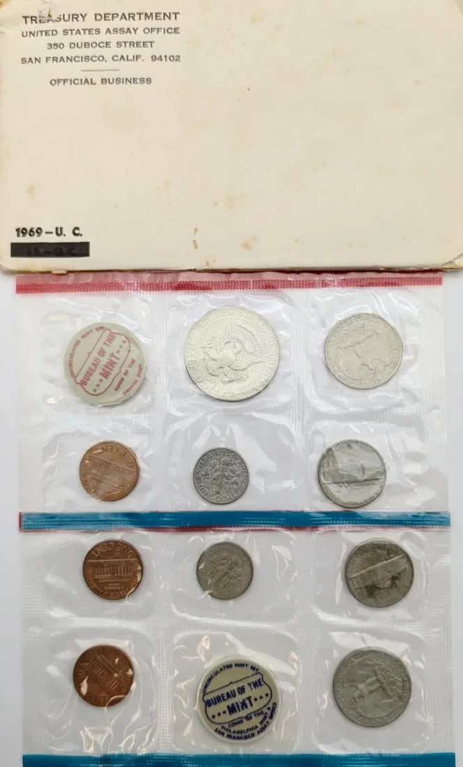 1969 US Mint Uncirculated Set w/ Silver JFK Half - 2