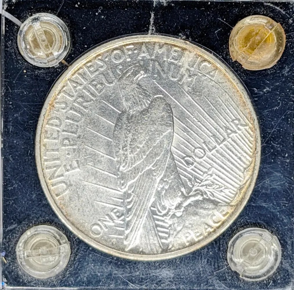 1922-D Silver Peace Dollar- In a Capitols Case - 2