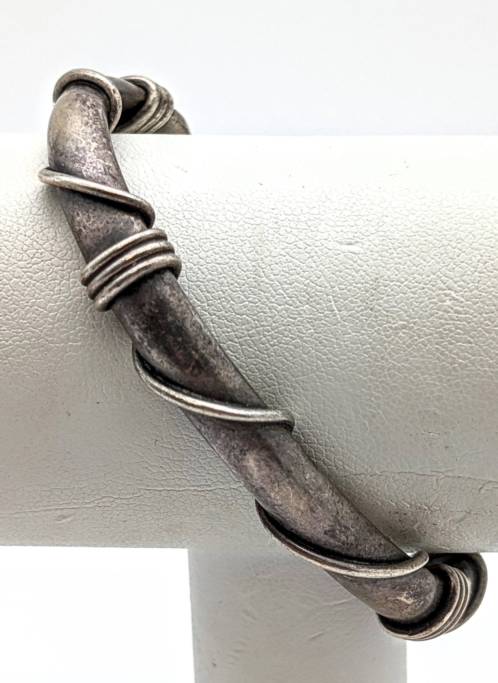 Vintage Sterling Silver Cuff Bracelet- 29.70 g (1 of 5)