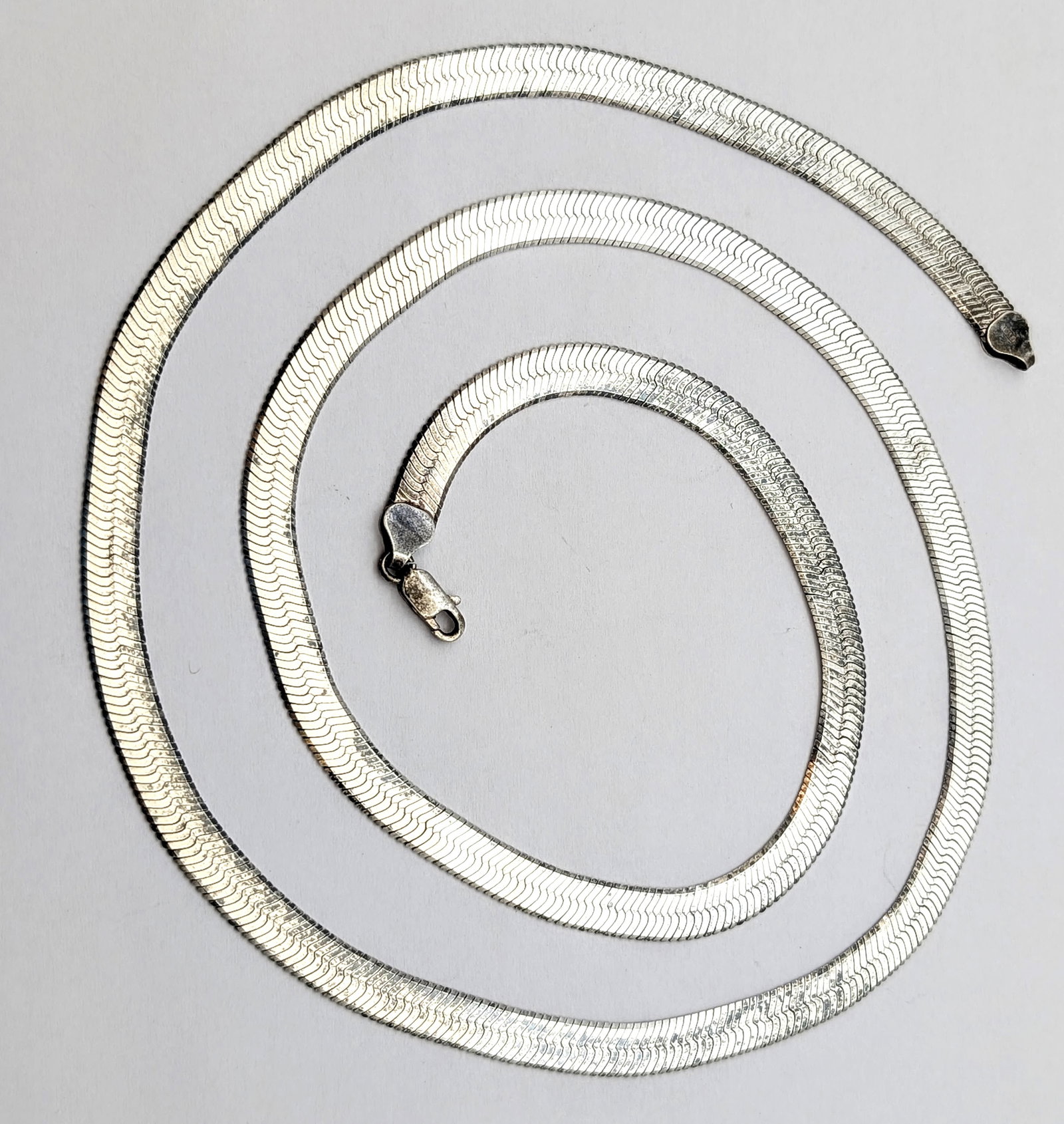 Timeless Sterling Silver Herringbone Necklace- 36.69g - 2