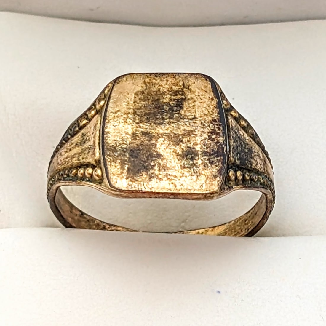 Mens Gold Filled Antique Ring: Needs a good cleaning