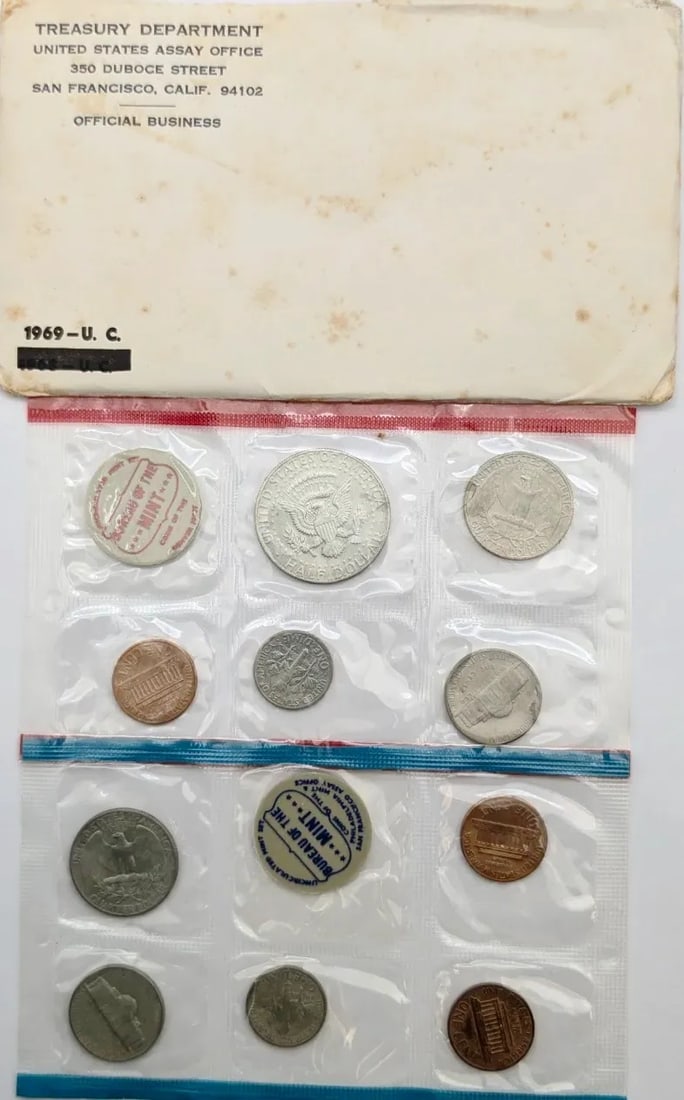 1969 US Mint Uncirculated Set w/ Silver JFK Half - 2