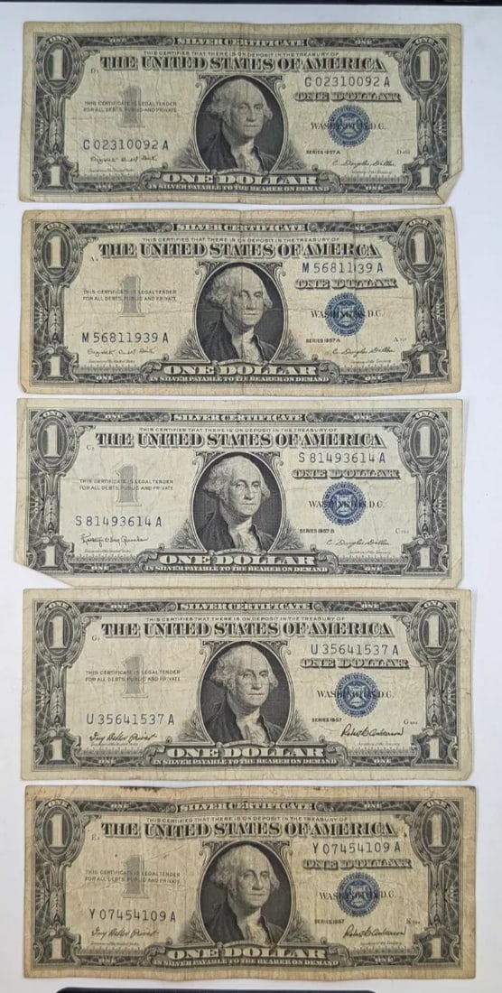 Lot of 2, 1963 $2 Red Seal Notes (1 of 2)