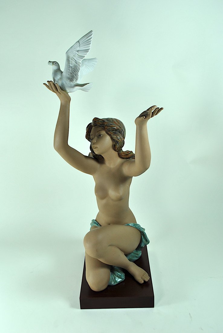 Signed Lladro Figurine 'Peace Offering' (1 of 10)
