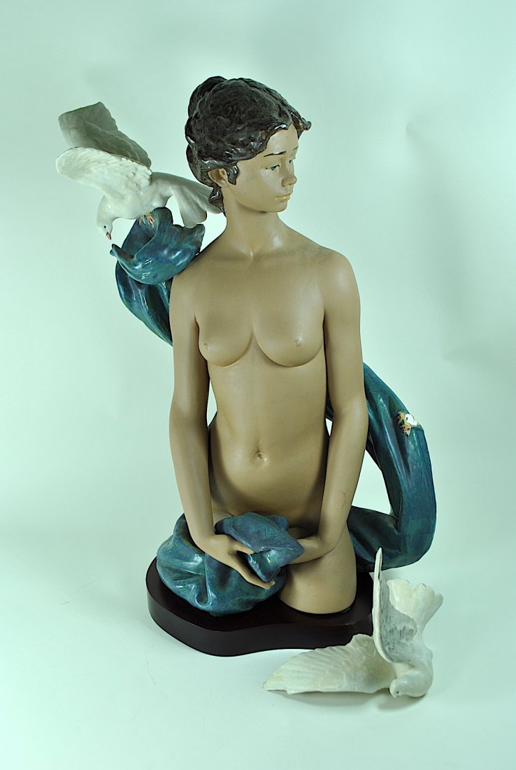 Signed Lladro Figurine 'Dreaming of Peace' (1 of 10)