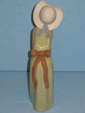 LLADRO FIGURINE 'CURIOUS' - 3