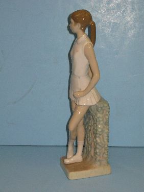 LLADRO FIGURINE 'GIRL TENNIS PLAYER' - 2