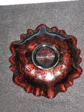 AMETHYST CARNIVAL GLASS 'BIG FISH' RUFFLED BOWL - 3