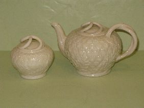 IRISH BELLEEK 'ARTICHOKE' TEAPOT & SUGAR BOWL