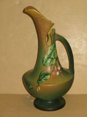 ROSEVILLE 'FUSCHIA' ART POTTERY EWER