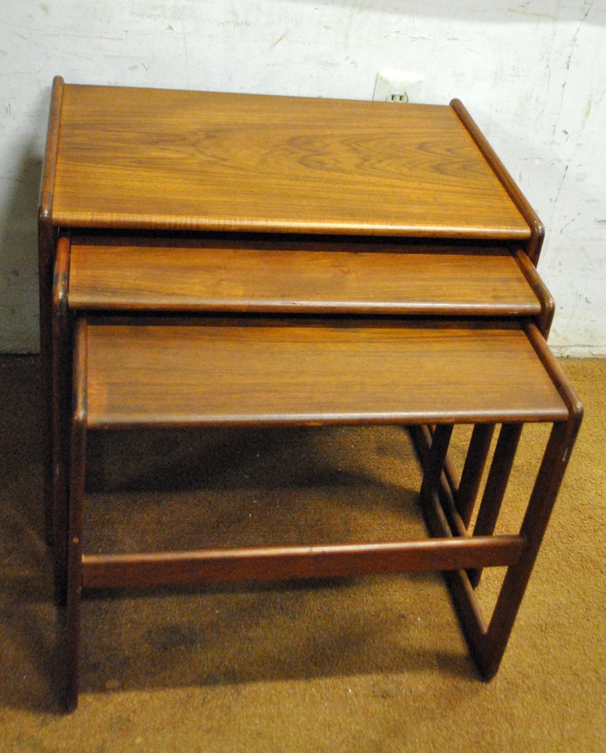 Teak Danish Modern Nesting Tables: 3 teak Danish modern nesting tables