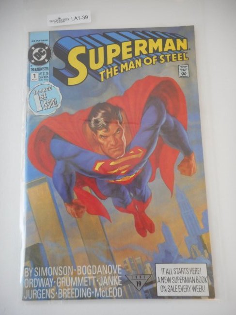 DC Comic - SUPERMAN The Man of Steel, 1st Issue, July 1991, Man of Fire! Twin Towers on cover (1 of 3)