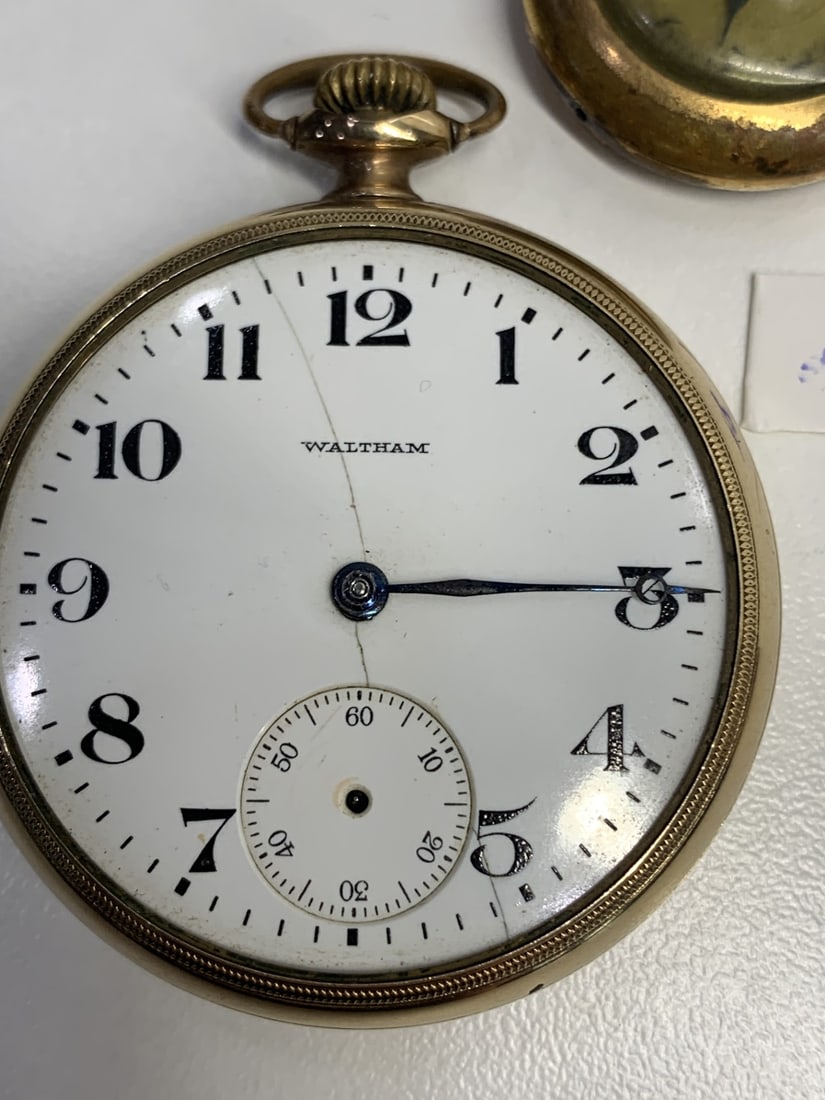 Two Antique Pocket / Pendant Watches, for repair or parts, Large Watch ticks When Wound (1 of 6)