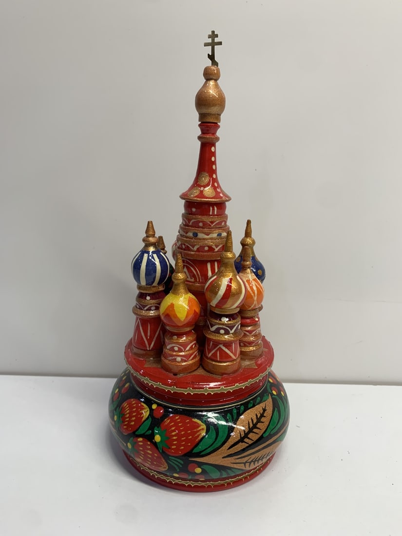 Saint Basil's Cathedral Russian Music Box, Lindenwood, Hand painted, Plays Midnight in Moscow: Approximately 8 inches tall Bidding on this item is acceptance of our posted Auction Policy