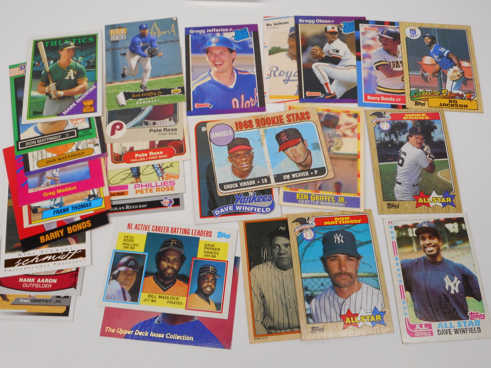 Mixed lot of 1980s and 1990s Baseball Trading Cards, Various sets, stored in hard plastic case (1 of 7)