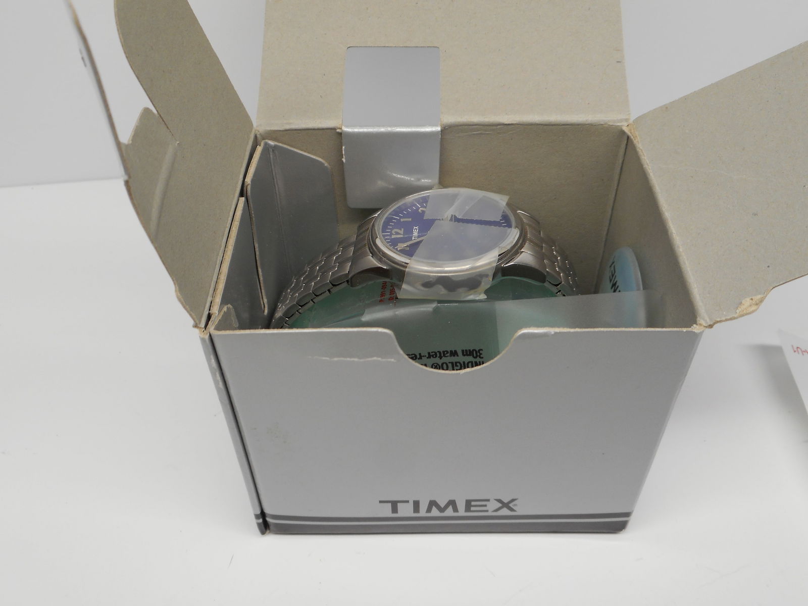2005 TIMEX w-92 Classics Men's Wrist Watch with Stretch Band, INDIGLO Night Light, Needs Battery (1 of 3)