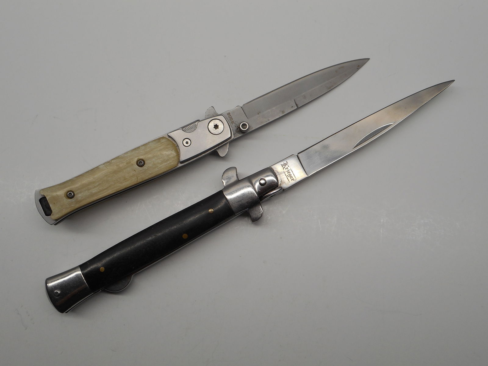 Two Folding Pocking Knives, Single Blade, White is 4 inches When Folded, Black is 4.75 inches (1 of 3)