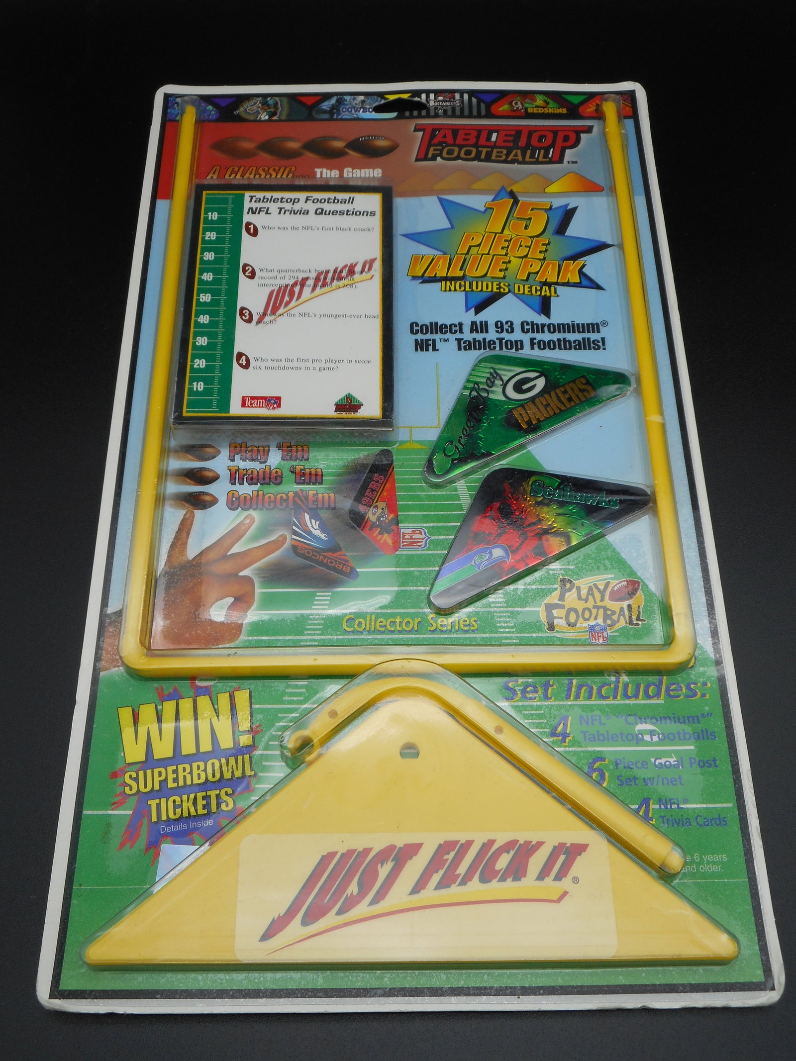 1999 Table Top Football, Just Flick It, Packers v Seahawks, NIP, Tabletop Football Collector Series: Bidding on this item will be indication that the Bidder acknowledges that they have read and agreed to the Terms and Conditions posted to this Auction