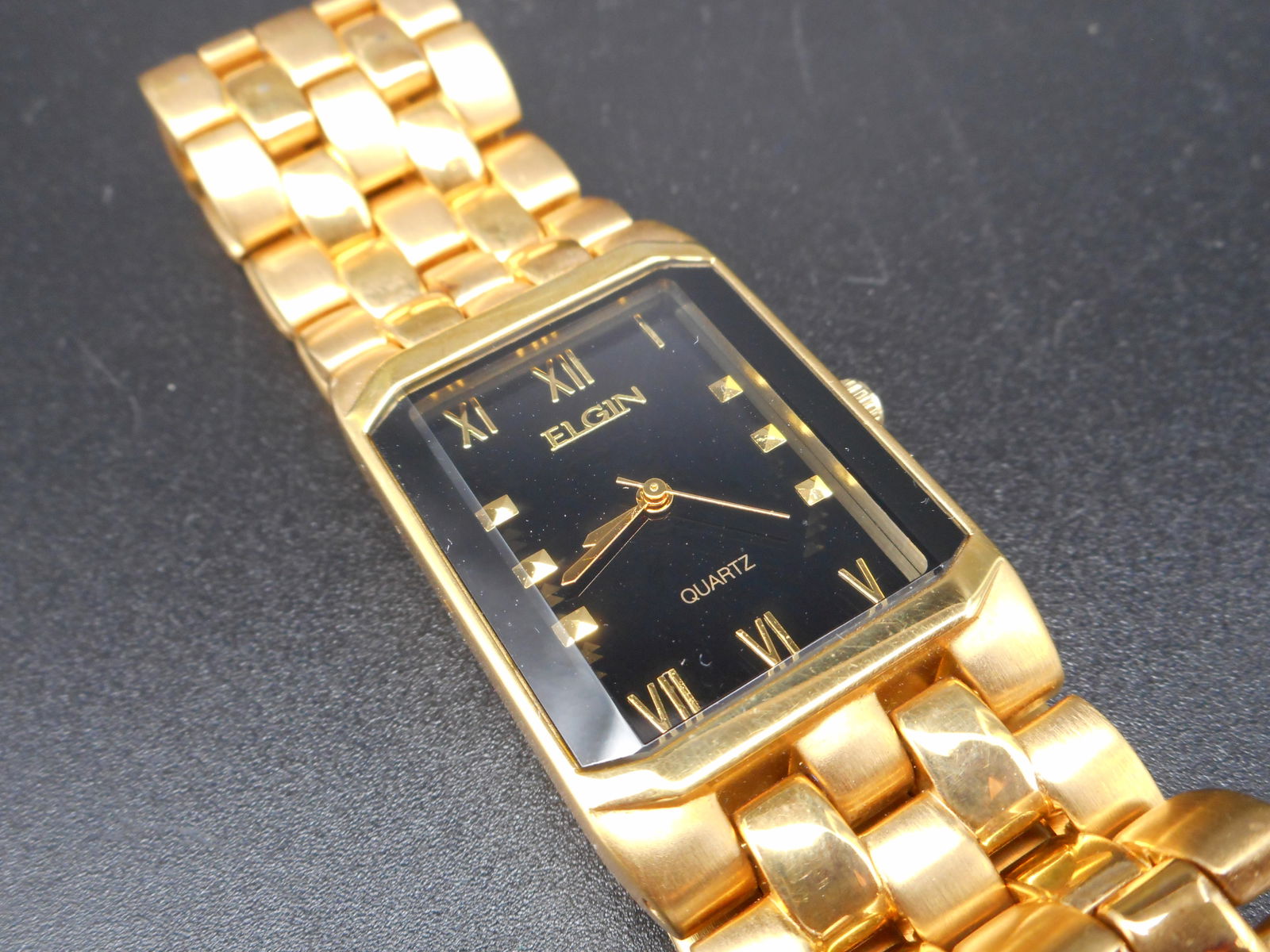 Very Rare ELGIN Retro Classic Mens Gold  Toned Tank Watch, Needs Battery, Unworn, some marks on band (1 of 5)