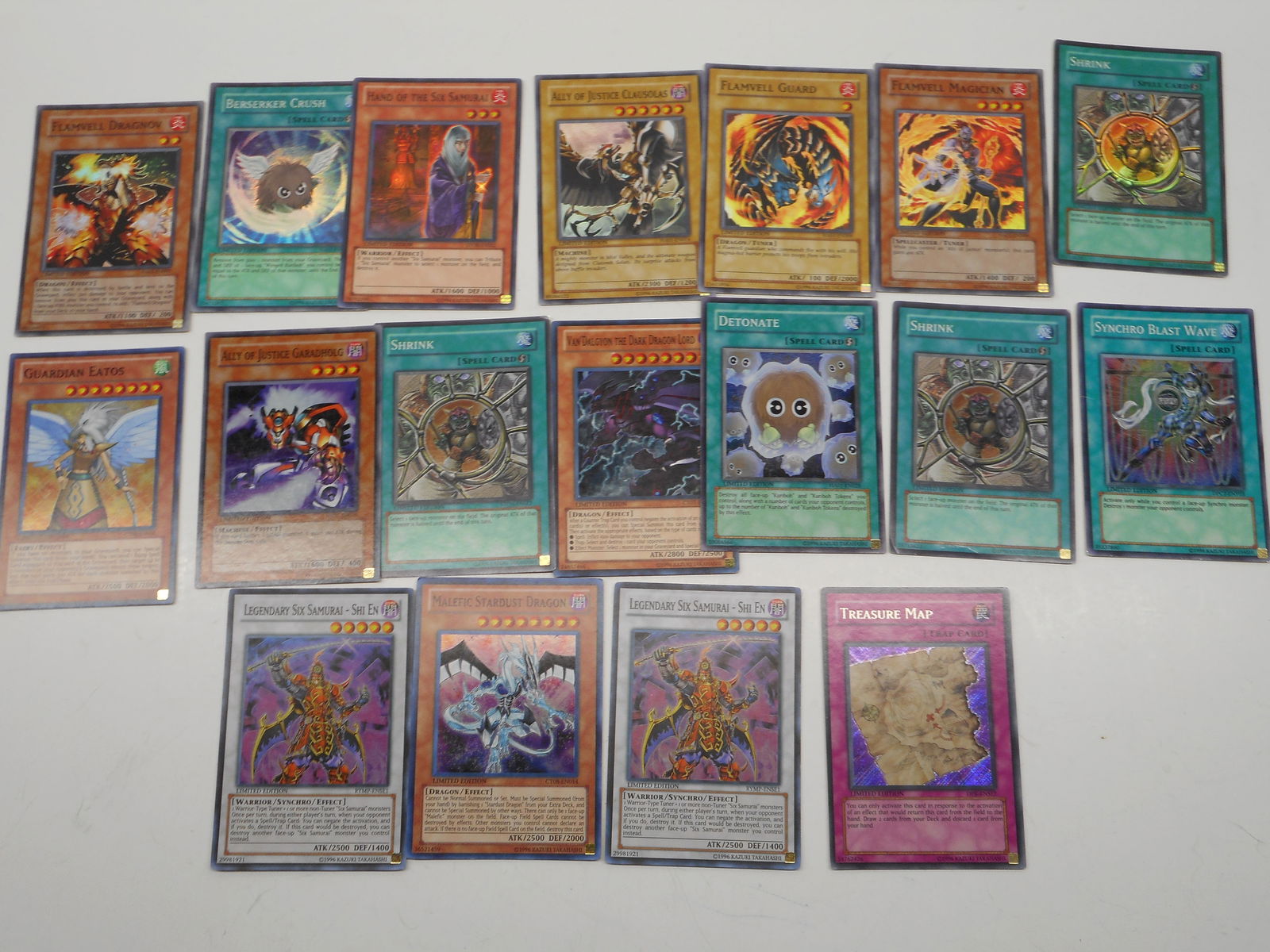 Vintage Yu-Gi-Oh! All Holos Limited Edition Super Rare Trading Cards (1 of 4)