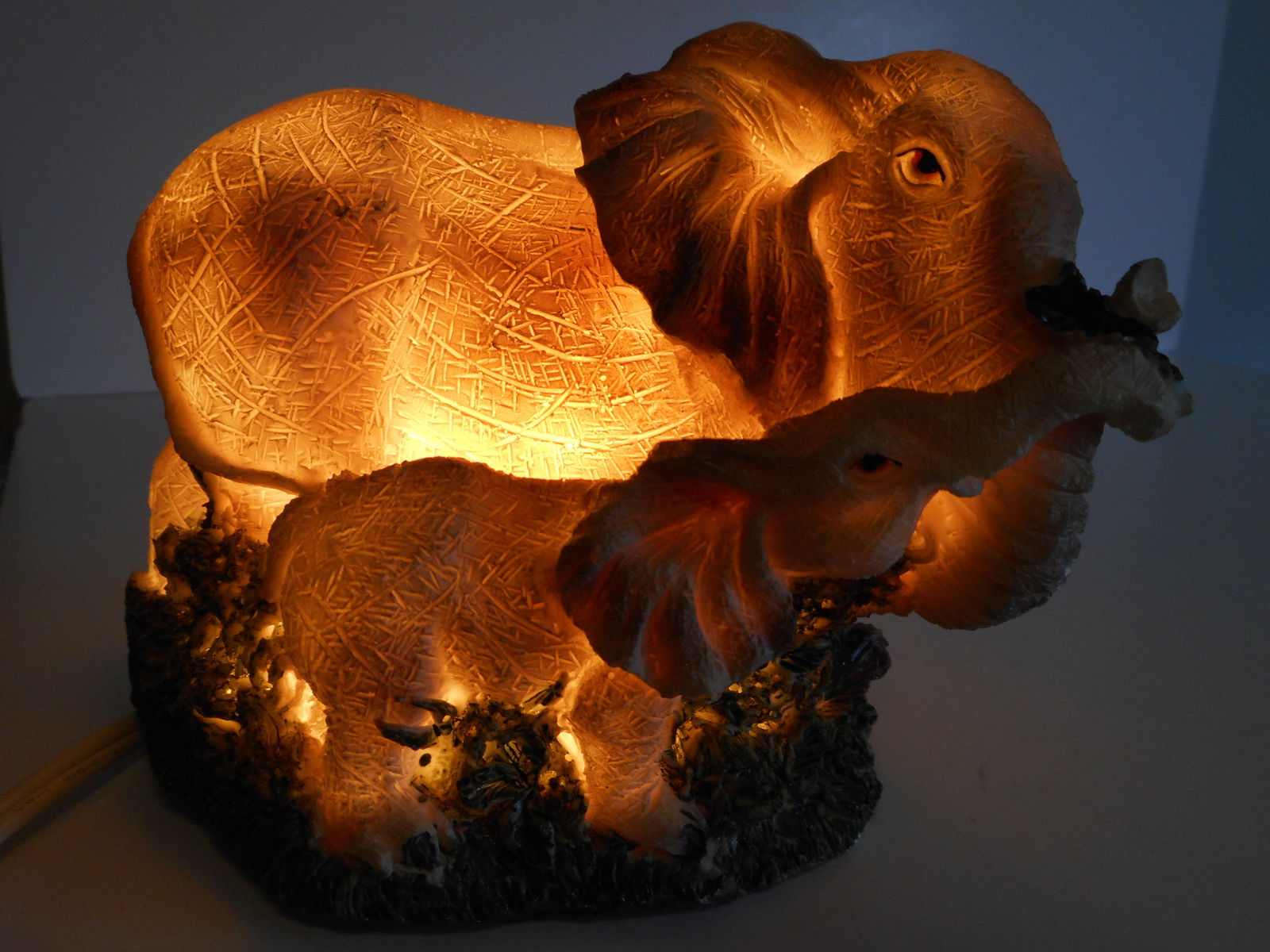 Elephant Lamp, The Canopy Club Boutique, Natures Precious Creature Nightlight, 4 inches, Working (1 of 3)