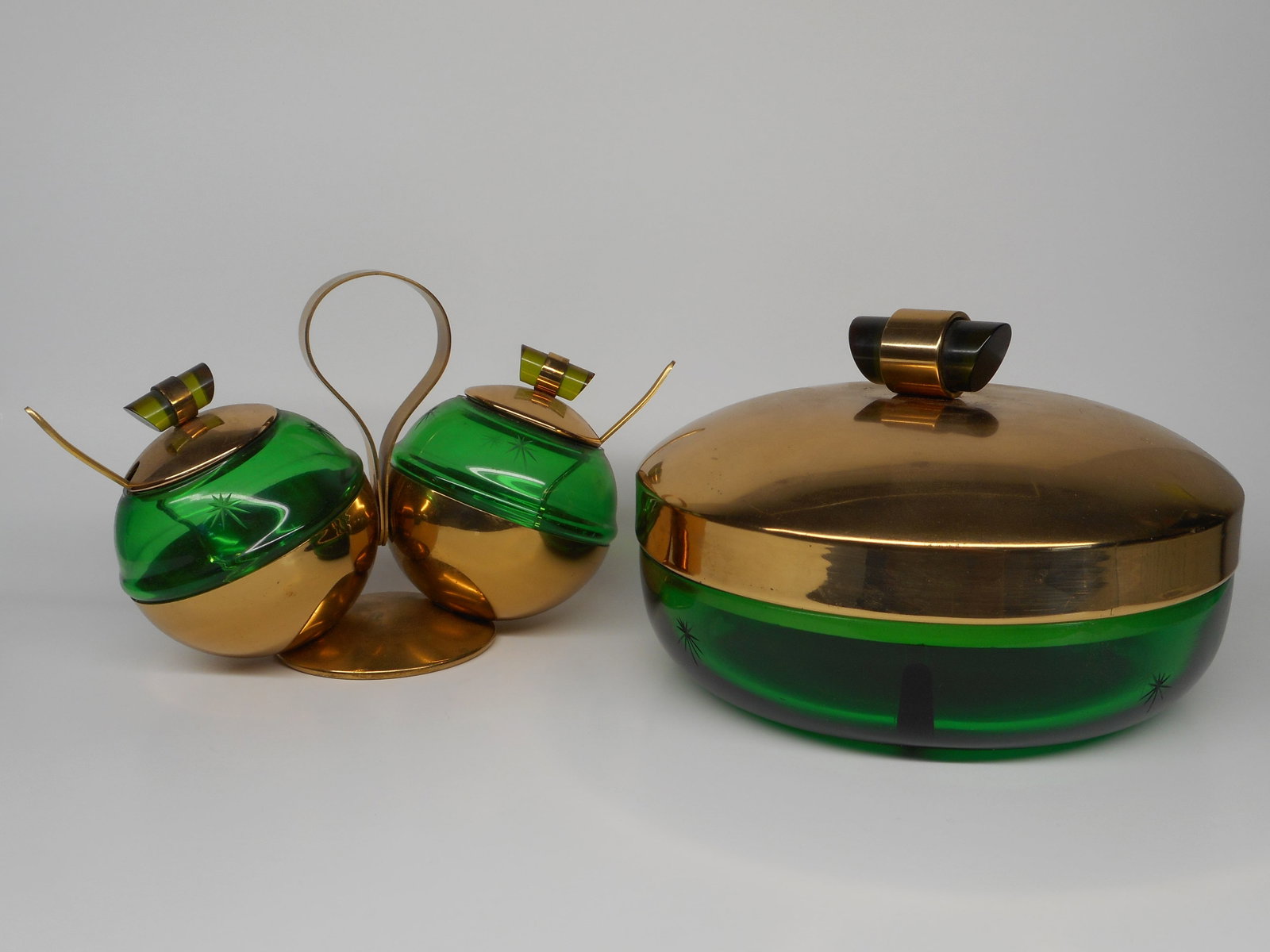 1940s Art Deco Paden City Emerald Glo Starburst Condiment Set & Covered 7-inch Divided Serving Dish: Bidding on this item will be indication that the Bidder acknowledges that they have read and agreed to the Terms and Conditions posted to this Auction