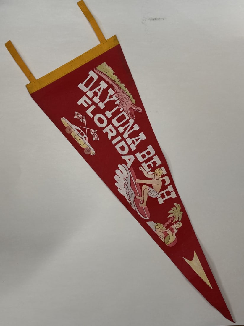 Daytona Beach Florida Souvenir Pennant, 26.5 inches, Gator, Surfing, Racing, Beach: Bidding on this item will be indication that the Bidder acknowledges that they have read and agreed to the Terms and Conditions posted to this Auction