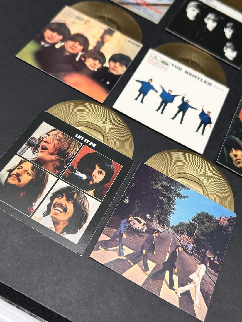 1996 Sports Time THE BEATLES Gold Record Foil Stamped Die Cut Card Set (1 of 5)