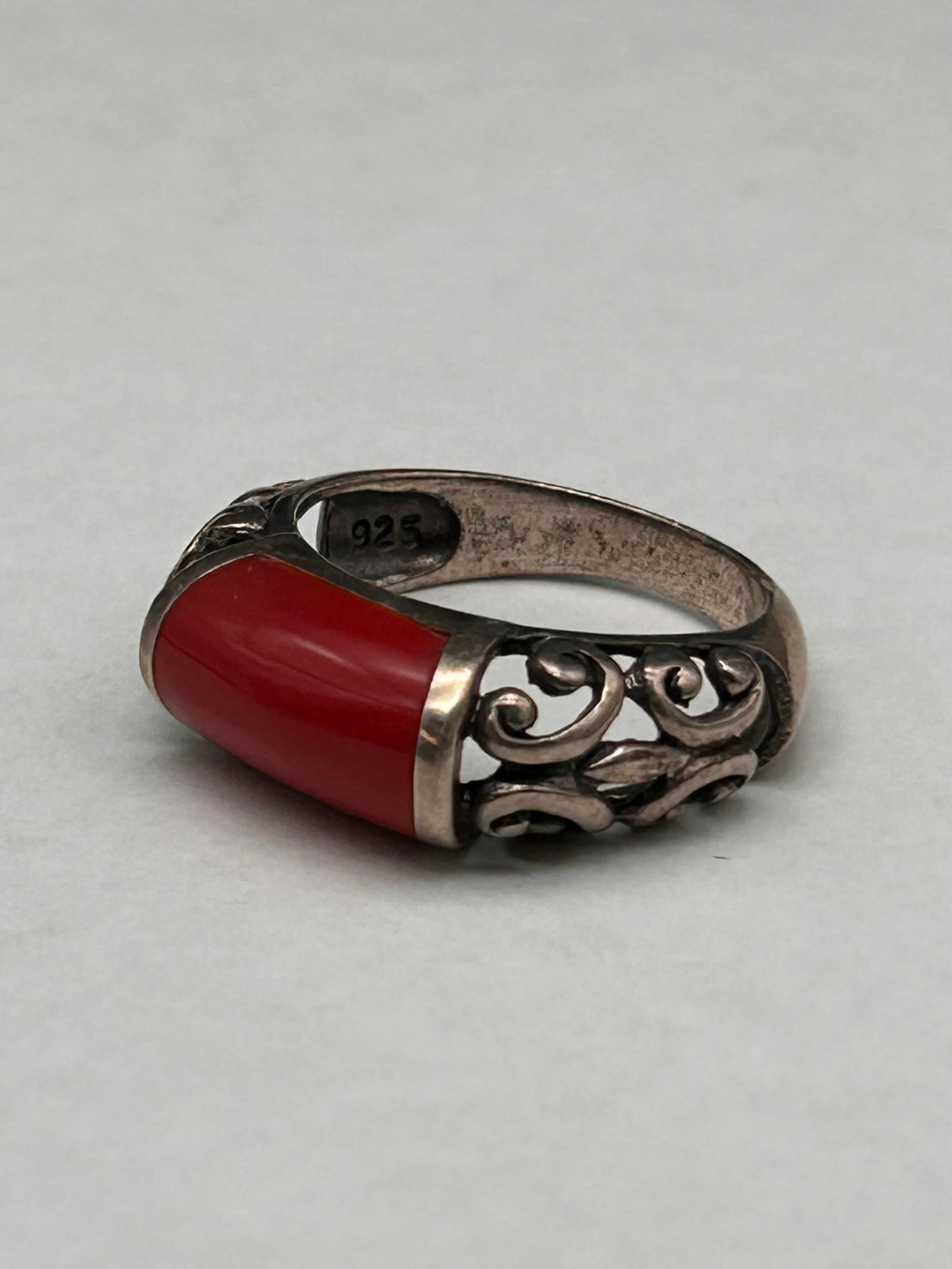 Red Coral Inlay Sterling Silver Ring, Beautiful Carved Scroll Design Band, Size 7.25, Marked FAS 925 (1 of 4)
