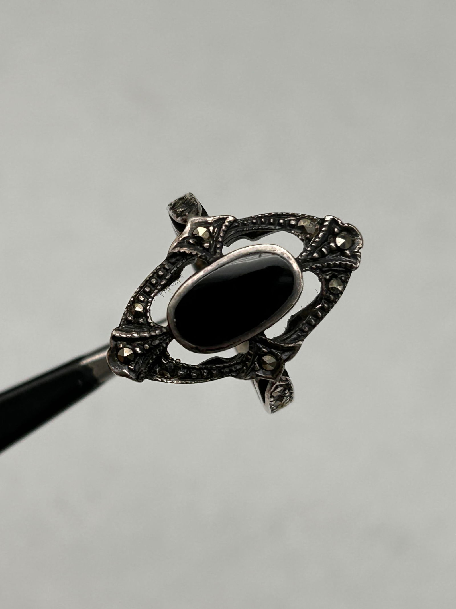 Long Oval Inlay & Marcasite Sterling Silver Ring, Size 5, Marked 925 TH (1 of 4)
