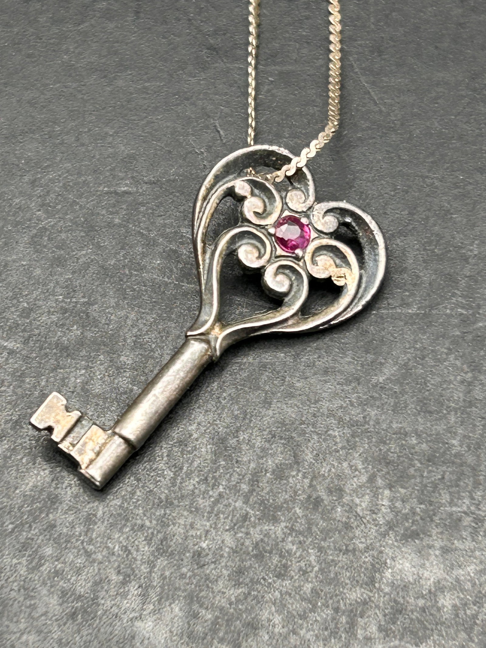 Franklin Mint 1979 Ruby Heart Skeleton Key Sterling Silver Pendant on 18" 925 Silver Chain (1 of 5)