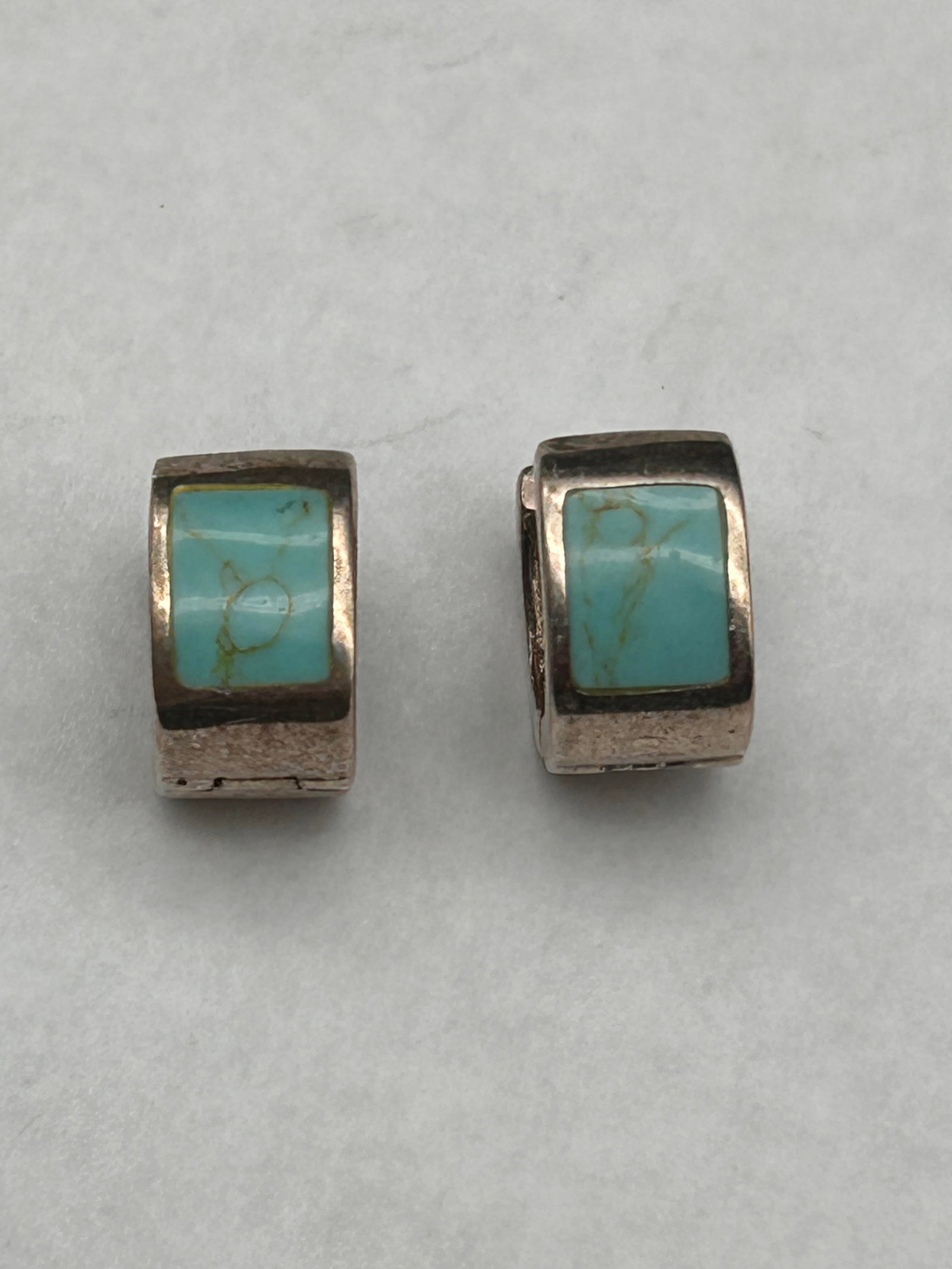 Huggie Style Turquoise Inlay Sterling Silver Earrings, Makers Mark WS, Marked 925, 1/2": Bidding on this item will be indication that the Bidder acknowledges that they have read and agreed to the Terms and Conditions posted to this Auction