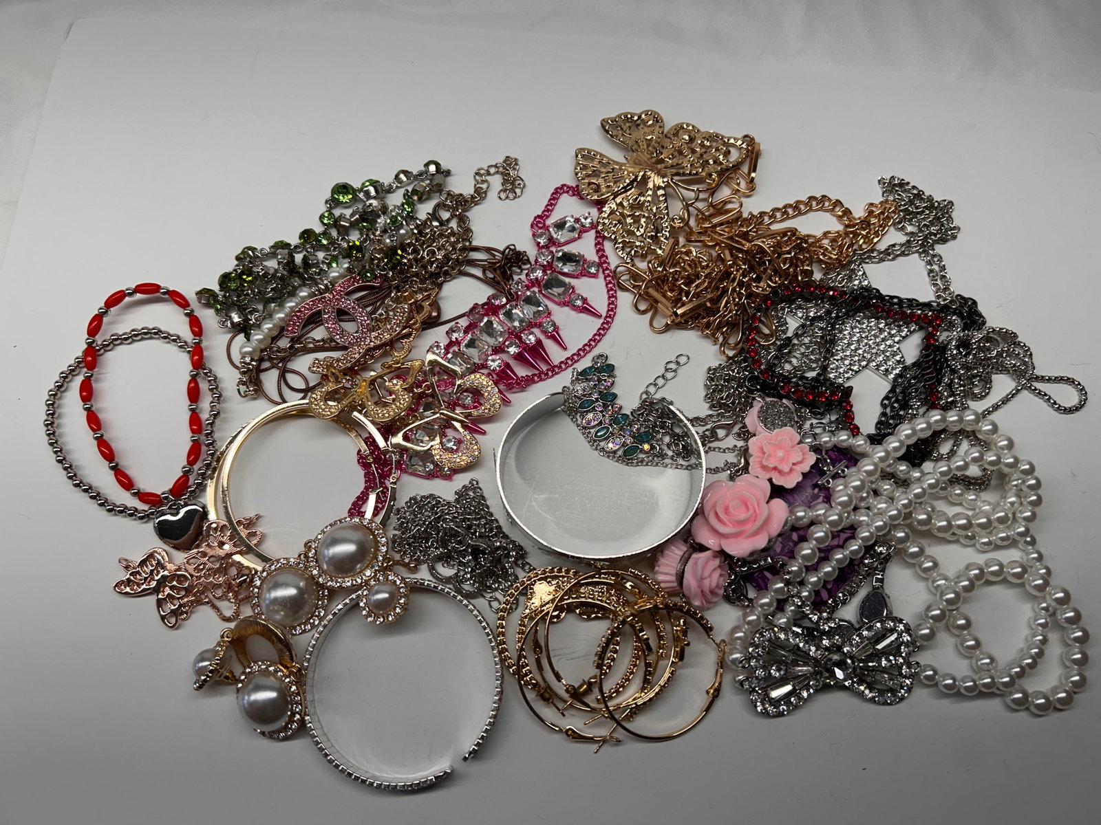 Butterflies, Designer Logos, Flowers, Rhinestones, Enamel & More - Clean and Wearable Fashion Pieces: Bidding on this item will be indication that the Bidder acknowledges that they have read and agreed to the Terms and Conditions posted to this Auction