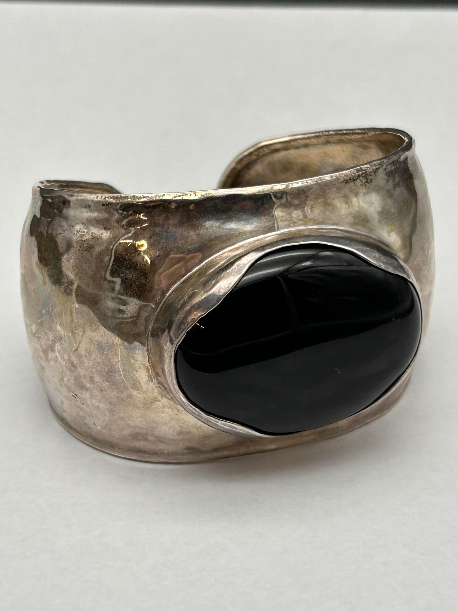 SILPADA Hammered Sterling Silver Cuff Bracelet with Large Chalcedony Stone, 2.25", Marked 925 (1 of 6)