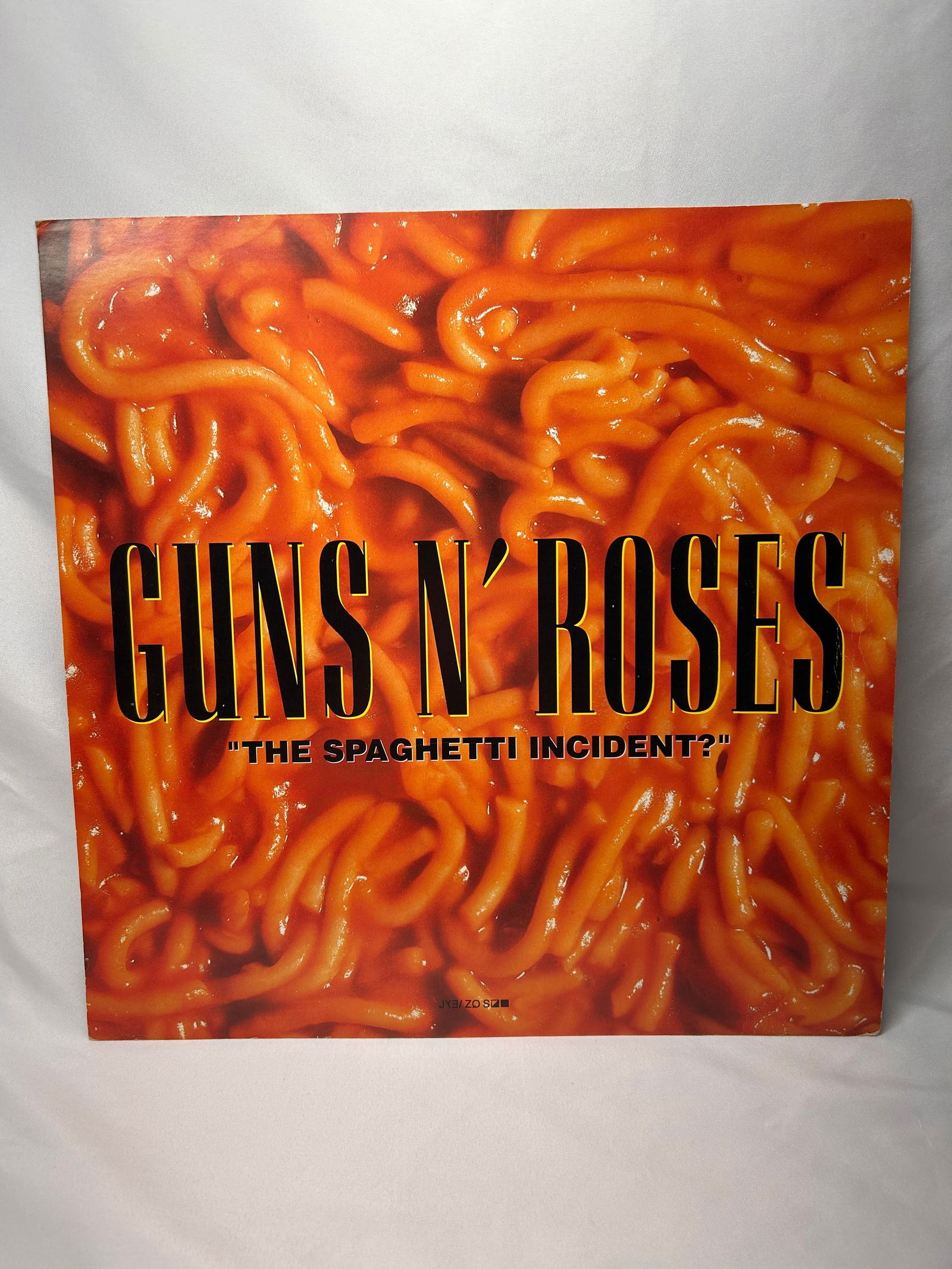Guns N Roses Signed The Spaghetti Incident? Album