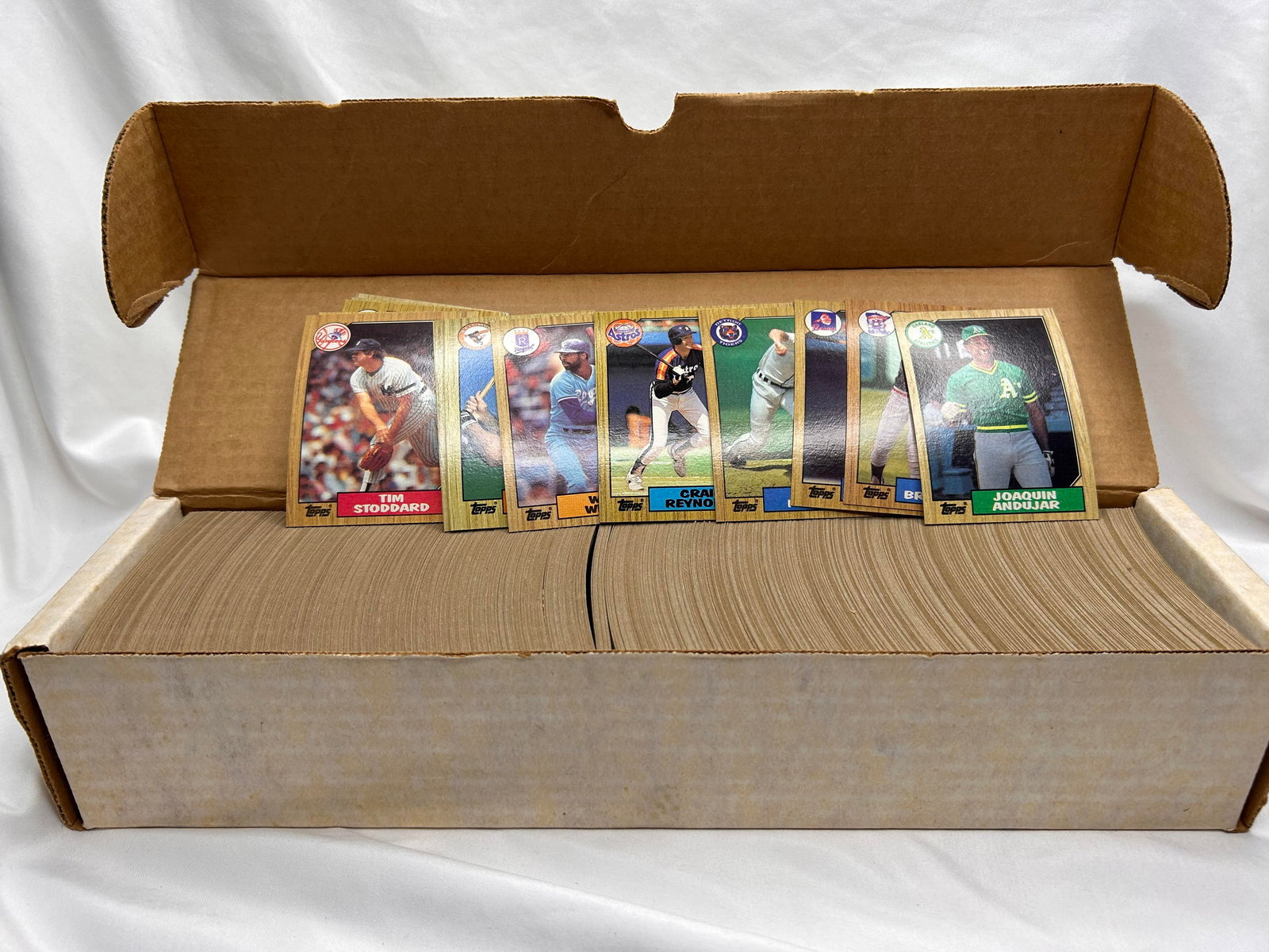 1987 Topps Baseball Trading Cards, MLB, 15" Long Box (1 of 4)
