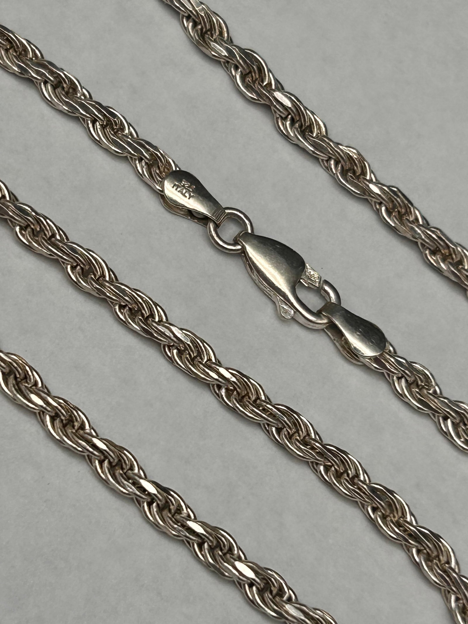 Thick Rope Link Sterling Silver Necklace, Marked 925 ITALY, 18", Lobster Claw Clasp: Bidding on this item will be indication that the Bidder acknowledges that they have read and agreed to the Terms and Conditions posted to this Auction